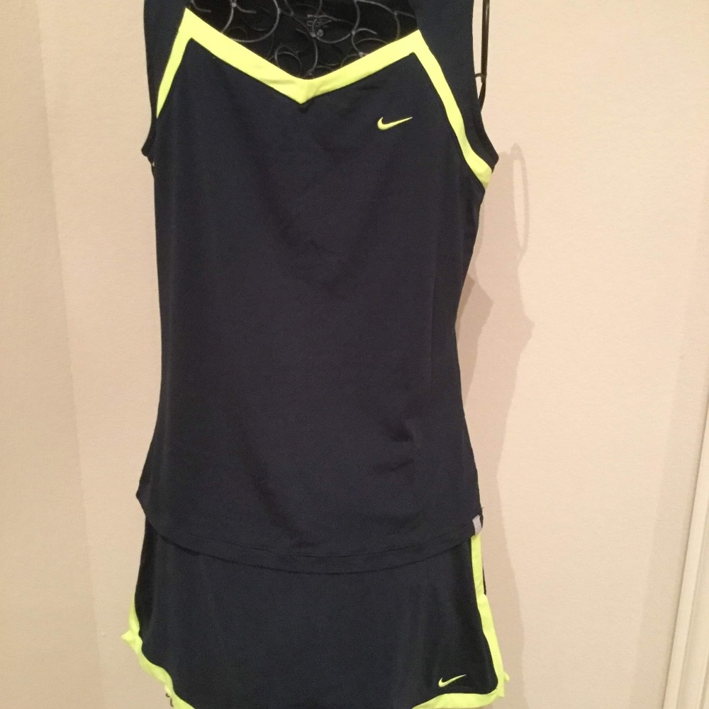 Nike Navy Tennis Skirt & Top w yellow accent